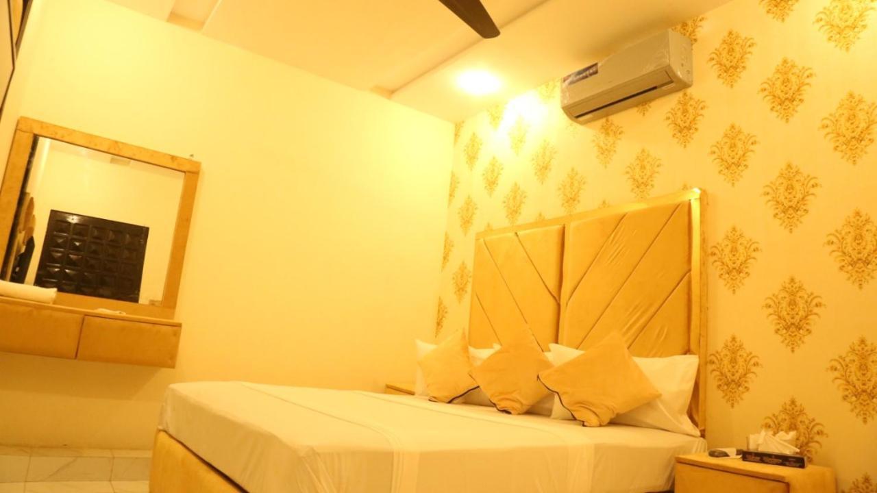 Hotel De Smart Multan Exterior foto